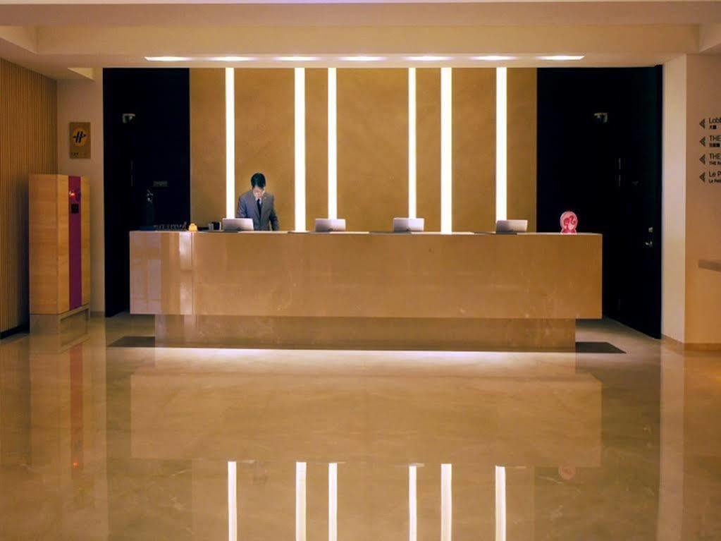 Hotel Cozzi Zhongshan Kaohsiung Exterior photo